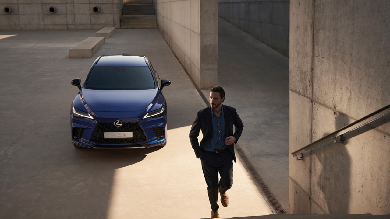 lexus-business-finance-and-insurance-hero-1920x1080-edit