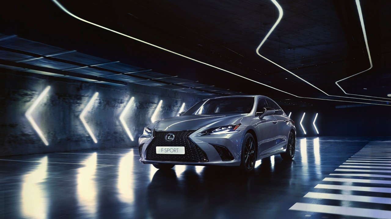 Lexus ES