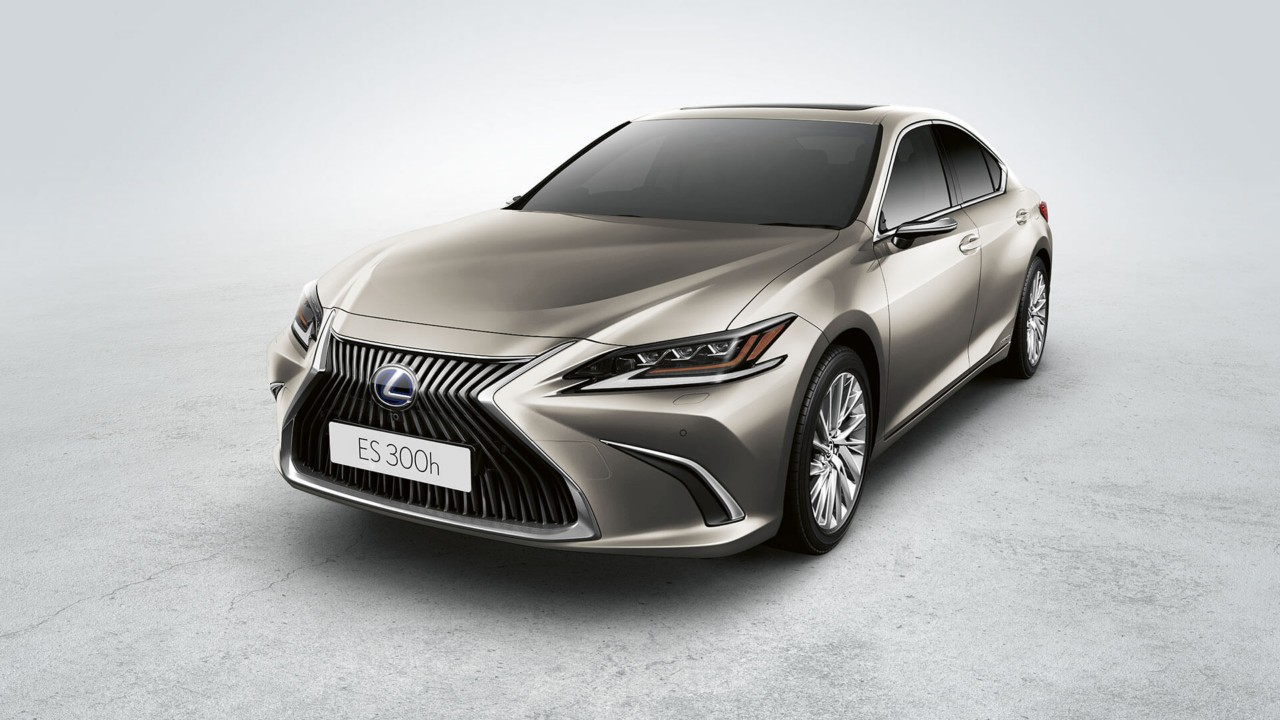 2_2020-lexus-es-gallery-digital-mirror-07-1920x1080_tcm-3149-1885544