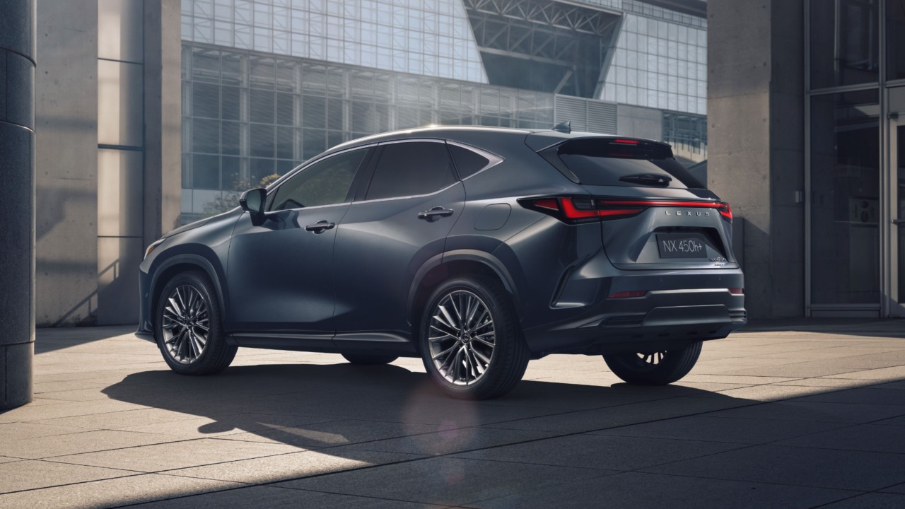 ZBRUSU NOVÝ LEXUS NX ODHALEN