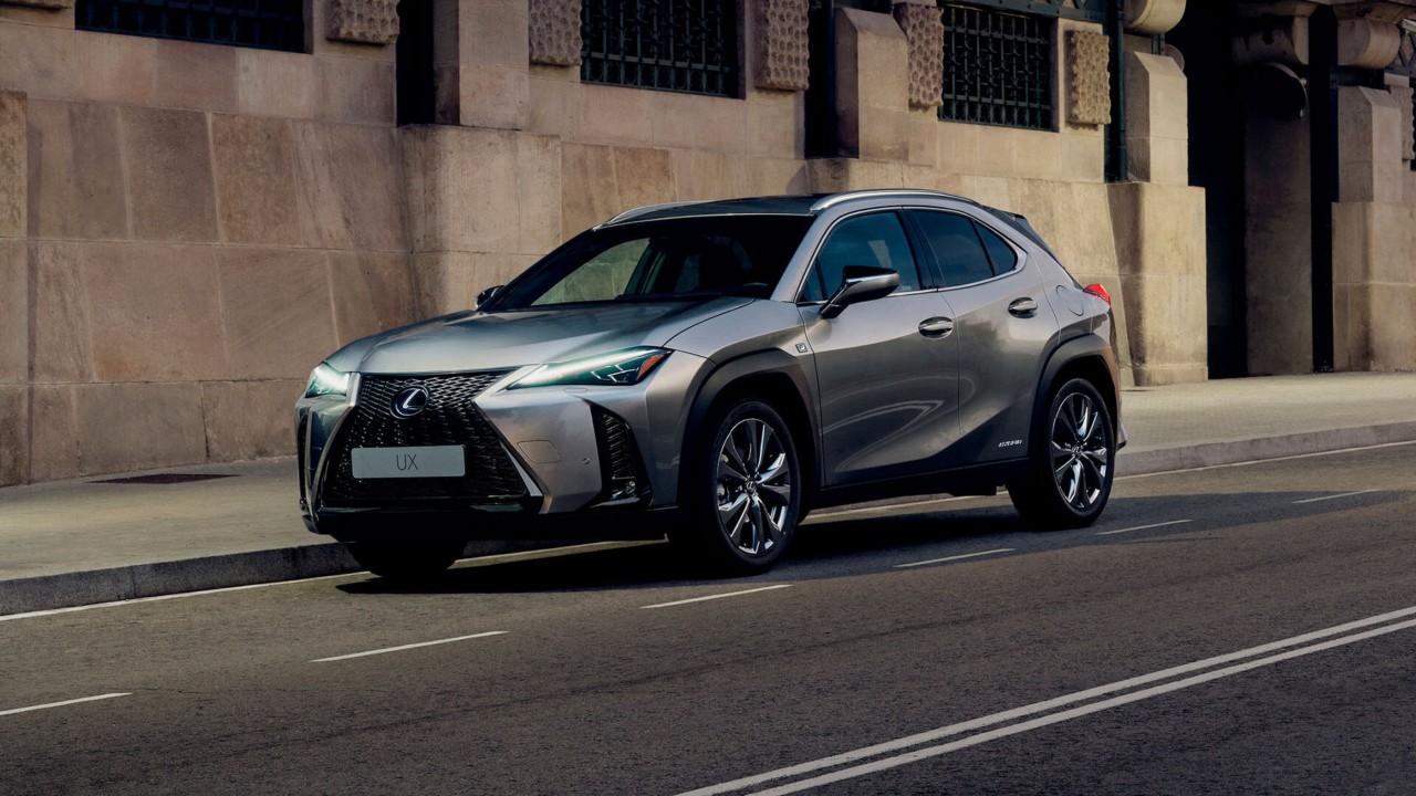 Lexus UX 250h parked outside a building 